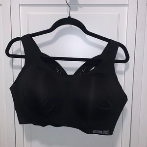 NWOT Victoria Sport Angel Max Sports Bra Wire Free
